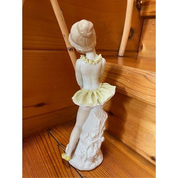 Vintage Porcelain Ballerina Figurine - Picture 2 of 2
